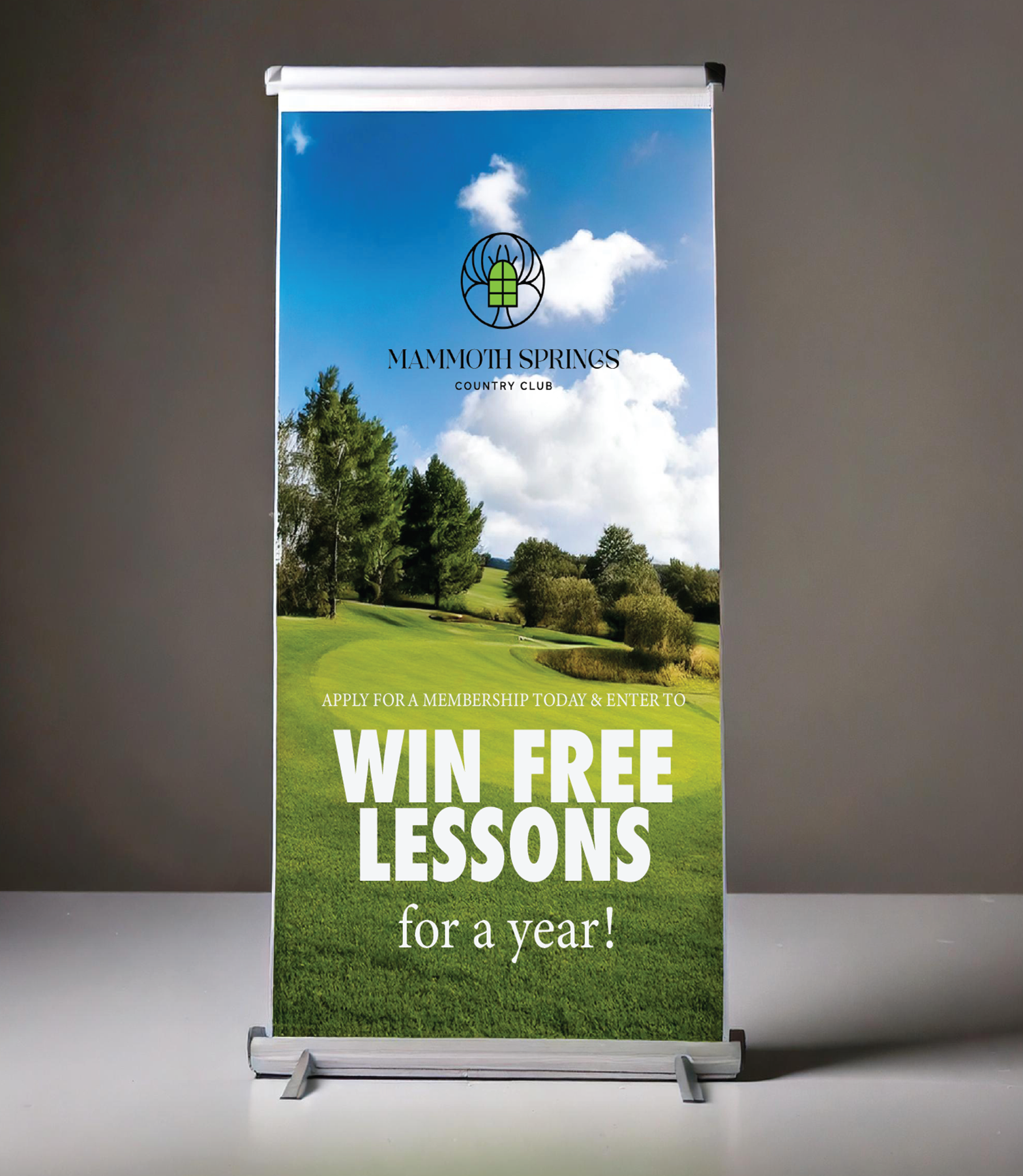 Standard retractable banner stand